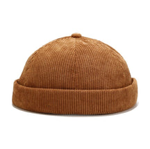 Ski Slopes to Coffee Shops: The Corduroy Hat’s Versatility - Oriental Evien